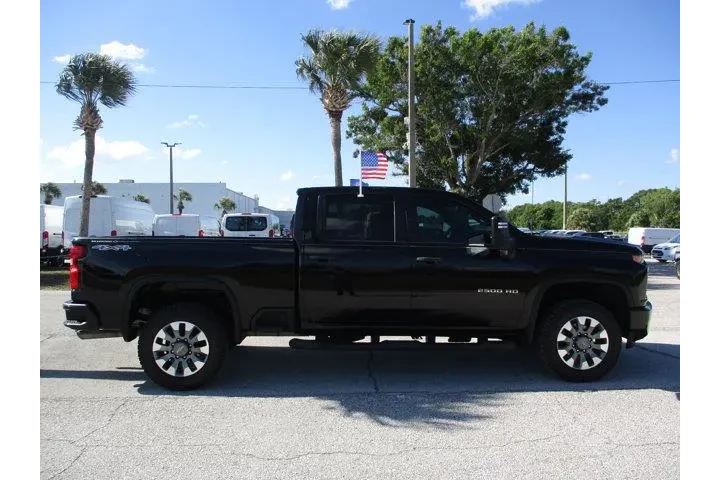 $39995 : Chevrolet Silverado 2500HD 2 image 8