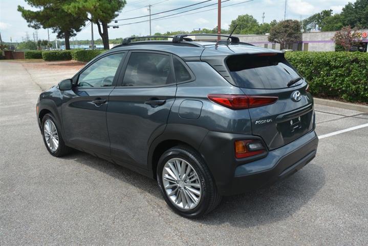 2021 KONA SEL image 10