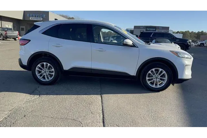 $16540 : Ford Escape 2021 AWD SE 4dr image 3