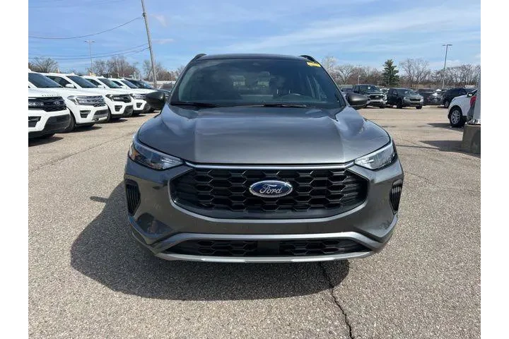 $23995 : Ford Escape 2024 AWD ST-Line image 2