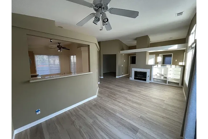 $1300 : Vivienda asequible en alquiler image 5