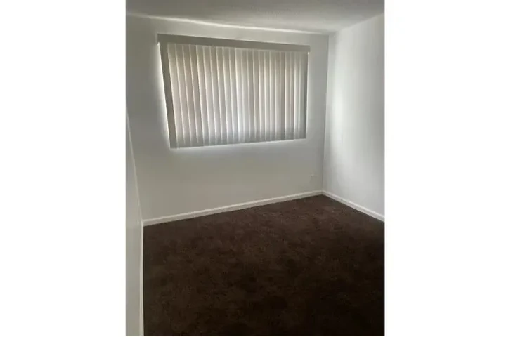 $2595 : LINCOLN HEIGHTS: LOS ANGELES image 7
