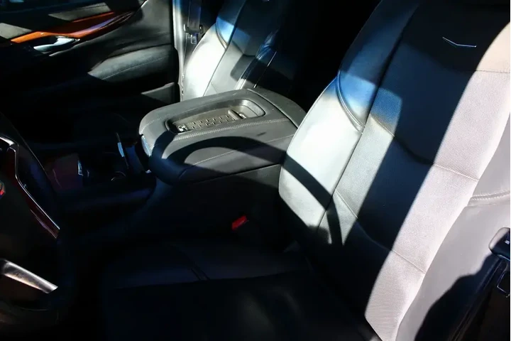 $19770 : Cadillac Escalade 2015 4x4 L image 4