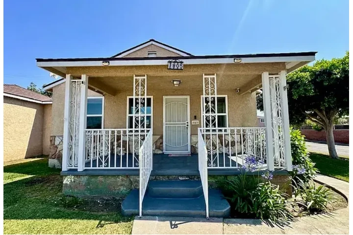 $1820 : READY FOR MOVE IN Montebello image 1