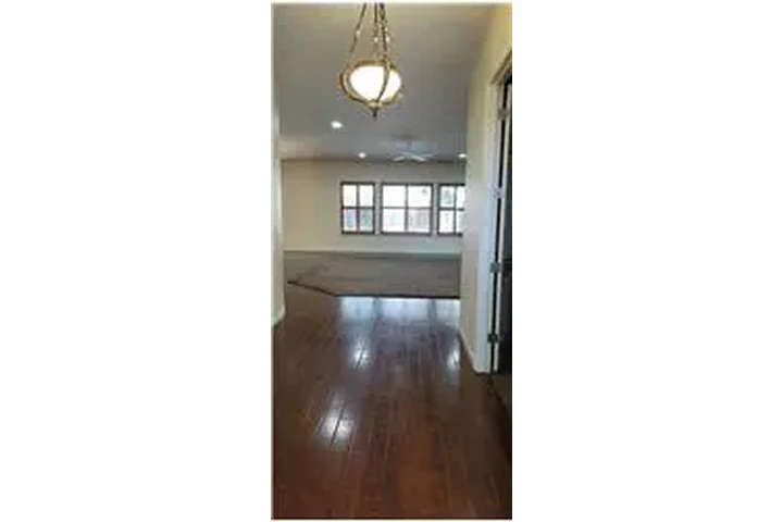 $4550 : Rental property with 4 bedro image 3