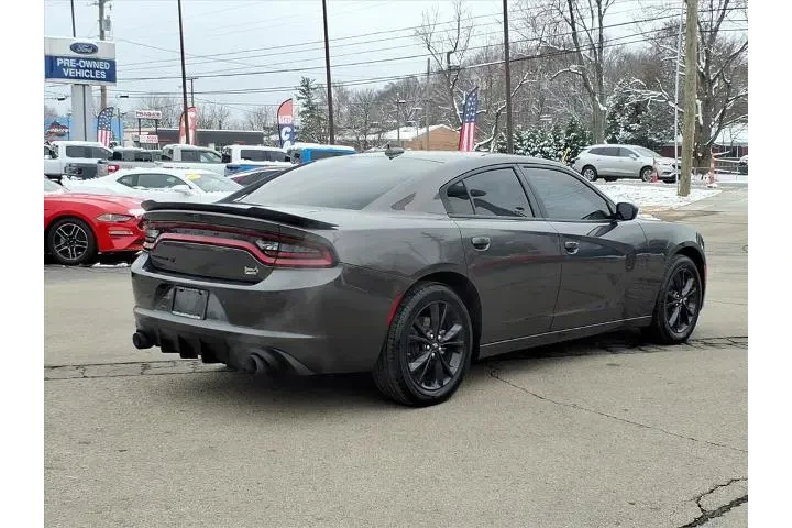$30988 : Dodge Charger 2023 AWD SXT 4 image 3