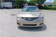 $3900 : Nissan altima 2012 thumbnail