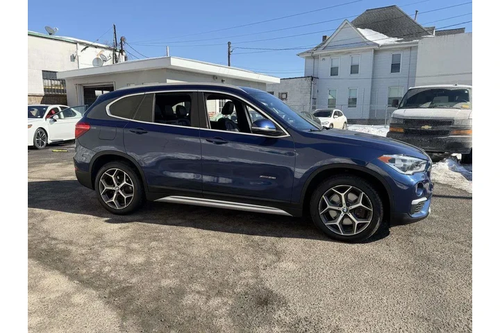 $16537 : BMW X1 2018 AWD xDrive28i 4d image 7