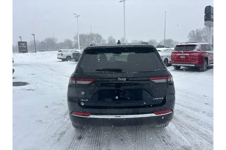 $32485 : Jeep Grand Cherokee 2023 4x4 image 6