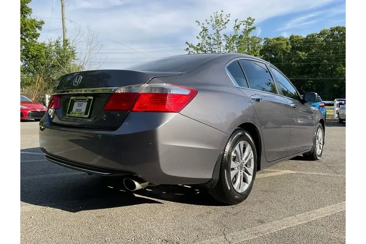 $10985 : Honda Accord 2014 LX 4dr Sed image 5