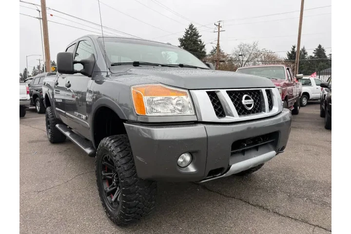 2013 Titan PRO-4X image 3