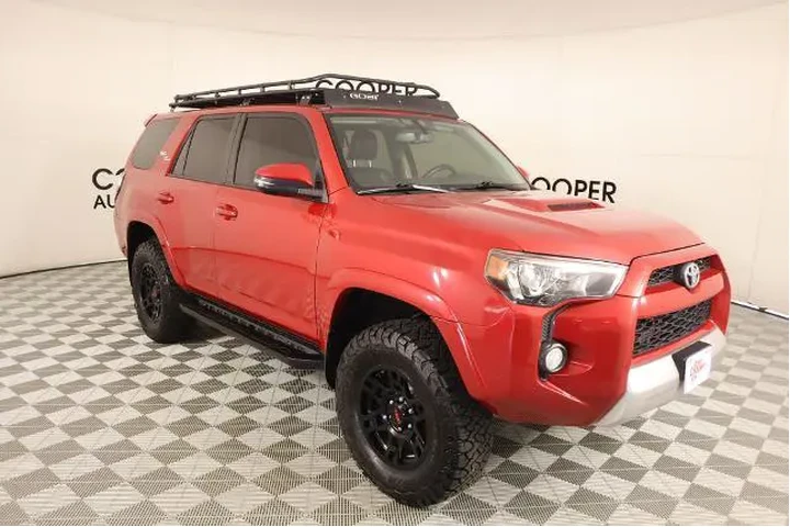 $30955 : Toyota 4Runner 2018 4x4 SR5 image 1
