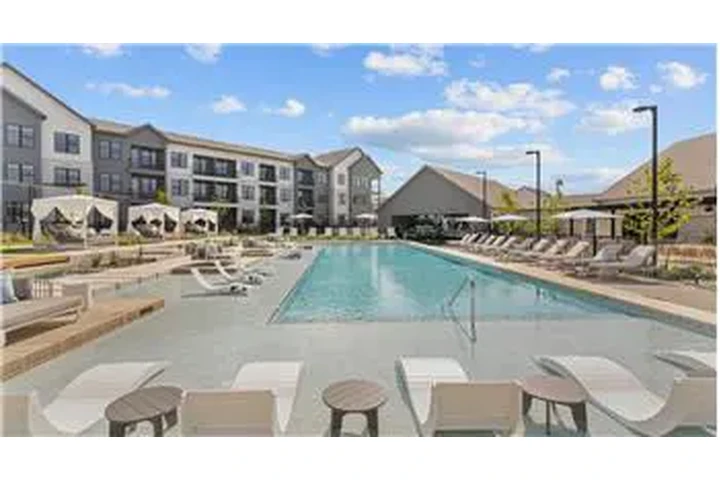 $1970 : Rental property with 2 bedro image 1