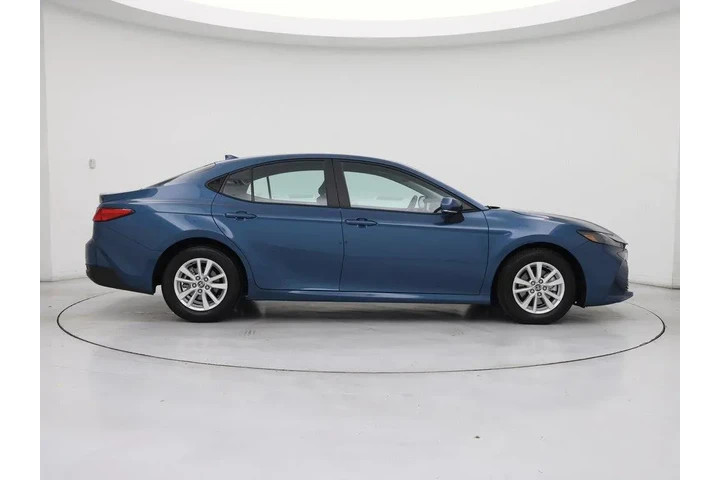 $29998 : Toyota Camry 2025 LE 4dr Sed image 7
