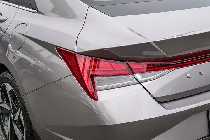 $22000 : Hyundai ELANTRA 2023 Limited image 8