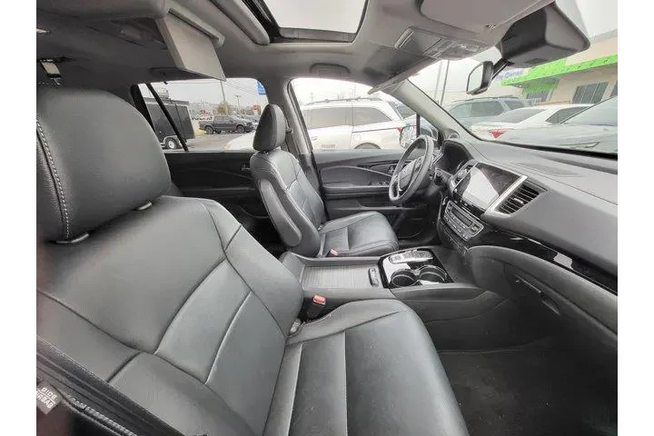 $24891 : Honda Pilot 2018 AWD Touring image 8