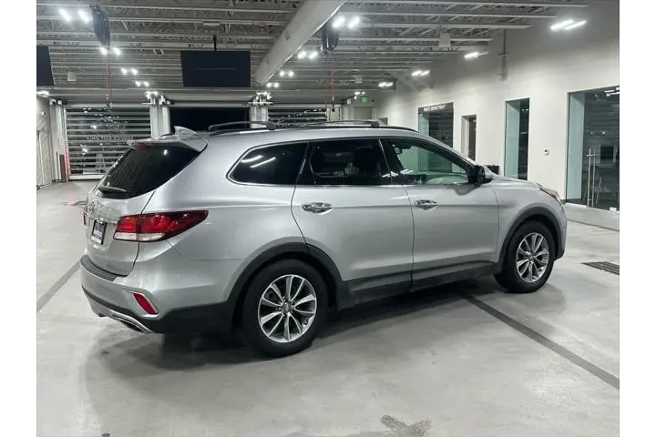 $7500 : Hyundai SANTA FE 2017 SE 4dr image 7