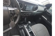$25319 : Toyota Tacoma 2018 4x2 TRD O thumbnail