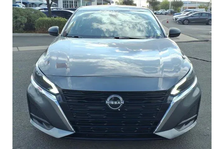 $19699 : Nissan Altima 2024 2.5 SV 4d image 8