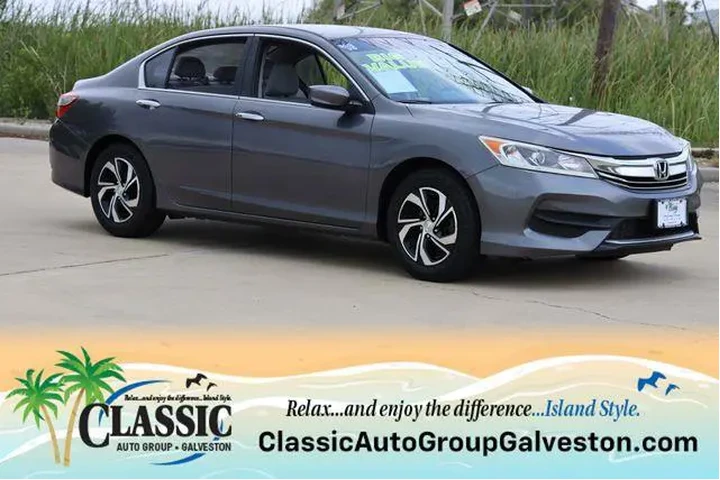 $14248 : Honda Accord 2016 LX 4dr Sed image 1