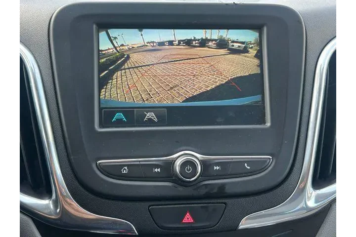 $13495 : Chevrolet Equinox 2018 LS 4d image 10