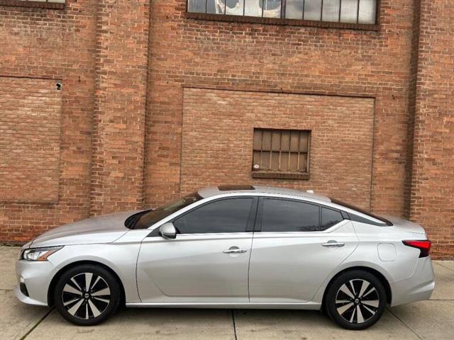 $16500 : 2020 Altima 2.5 SL image 4