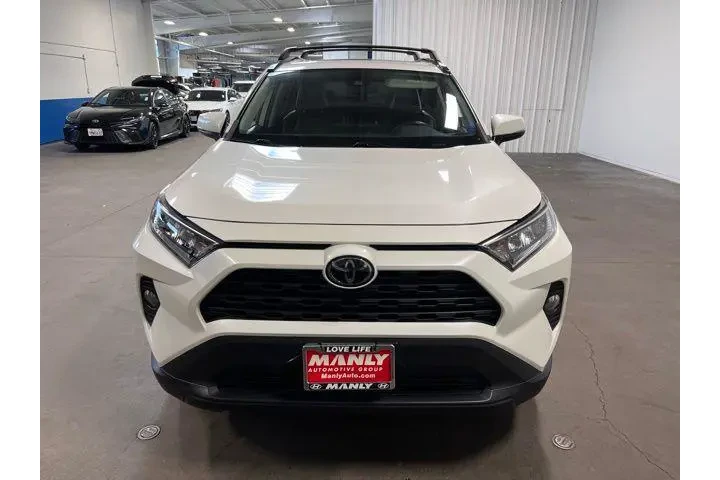 $28983 : Toyota RAV4 2021 XLE Premium image 8