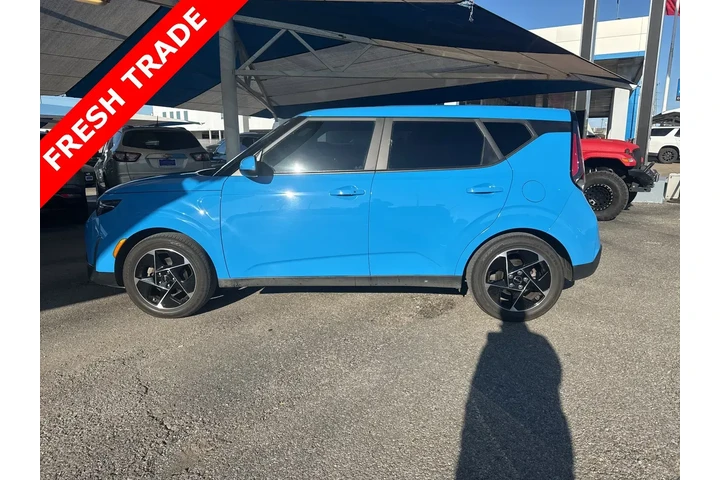 $19189 : Kia Soul 2023 EX 4dr Crossov image 3