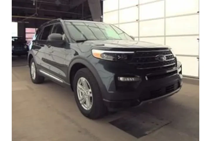 $30955 : Ford Explorer 2023 AWD XLT 4 image 6