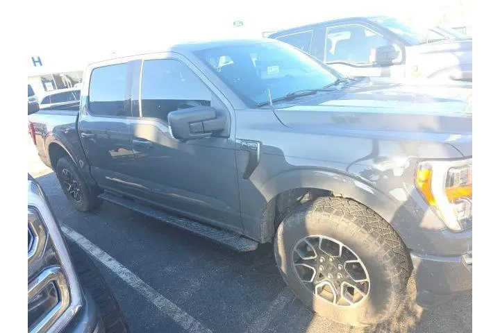 $29445 : Ford F-150 2021 4x4 Lariat 4 image 5