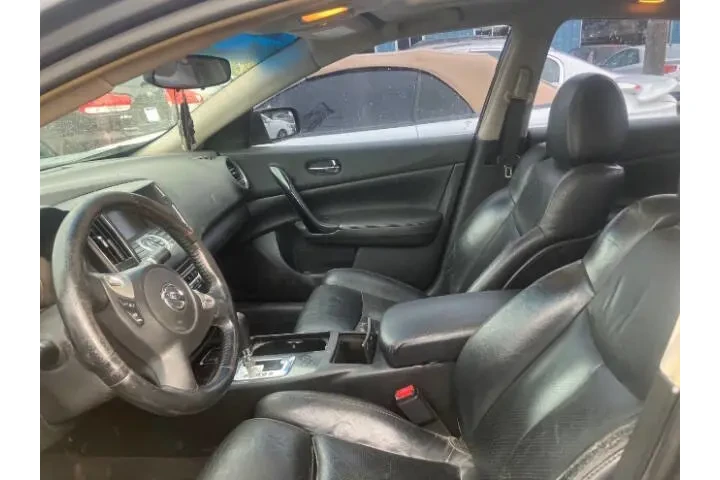 $6990 : 2011 Maxima 3.5 SV image 6