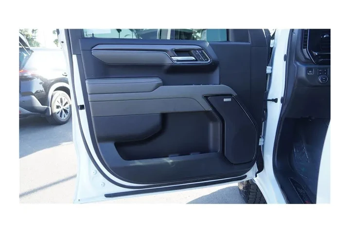 $39500 : 2022 Silverado 1500 ZR2 image 9