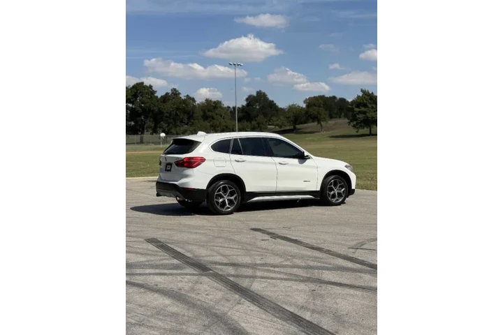 $12990 : 2018 BMW X1 sDrive28i image 8