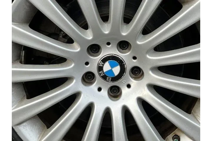 $9991 : BMW 7 Series 2012 AWD ALPINA image 7