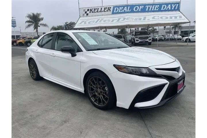 $29888 : Toyota Camry Hybrid 2023 SE image 2