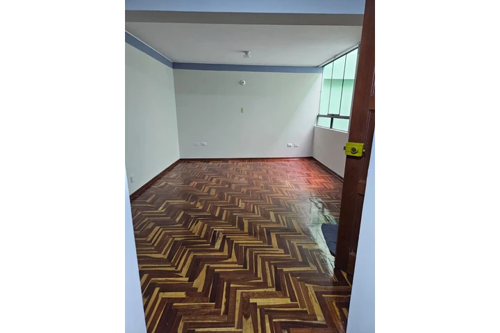 $1800 : 3 dorm 2 baños por Salamanca A image 4