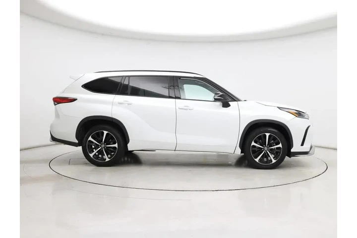 $37998 : Toyota Highlander 2022 AWD X image 7