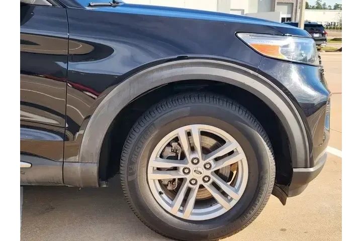 $22730 : Ford Explorer 2021 XLT 4dr S image 8