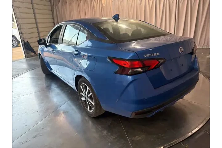 $10899 : Nissan Versa 2021 SV 4dr Sed image 7