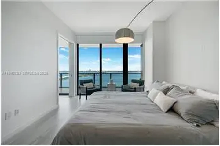 $7000 : Rental property with 2 bedro image 8