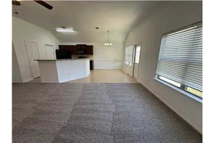 $1700 : Rental property with 3 bedro image 6