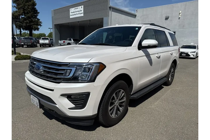 $24950 : Ford Expedition 2018 4x4 XLT image 1