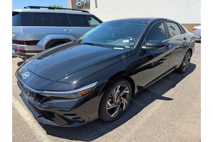 $20990 : Hyundai ELANTRA 2024 SEL 4dr image 5