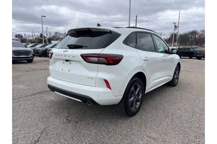 $25350 : Ford Escape 2024 AWD ST-Line image 4