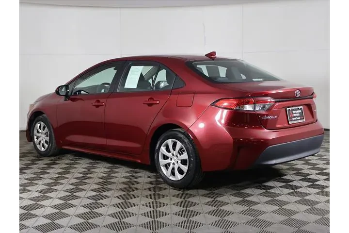 $18723 : Toyota Corolla 2024 LE 4dr S image 6