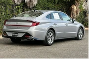 $20400 : Hyundai SONATA 2023 SEL 4dr thumbnail