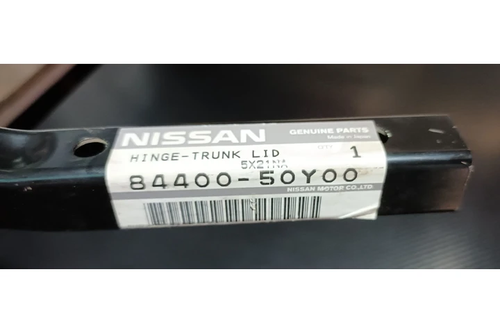 $30000 : Bisagra Maletero Derecha V16 image 1