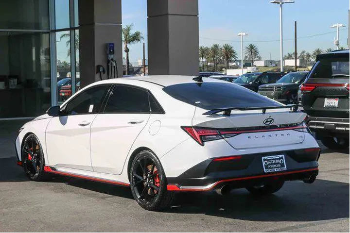 $32020 : Hyundai ELANTRA N 2025 4dr S image 6