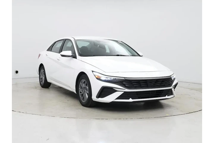 $20998 : Hyundai ELANTRA 2024 SEL 4dr image 1