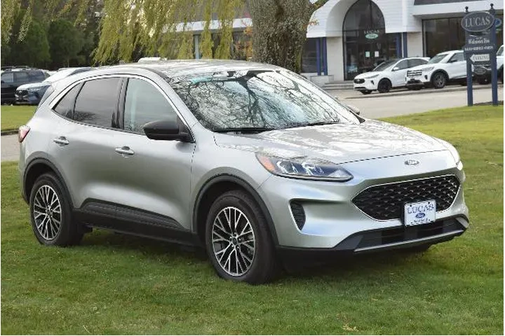 $20500 : Ford Escape Plug-In Hybrid 2 image 9